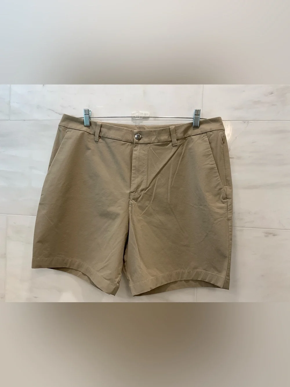 Lululemon Commission ABC 7” inseam Stretch Shorts - KHAKI TAN size 38 T48